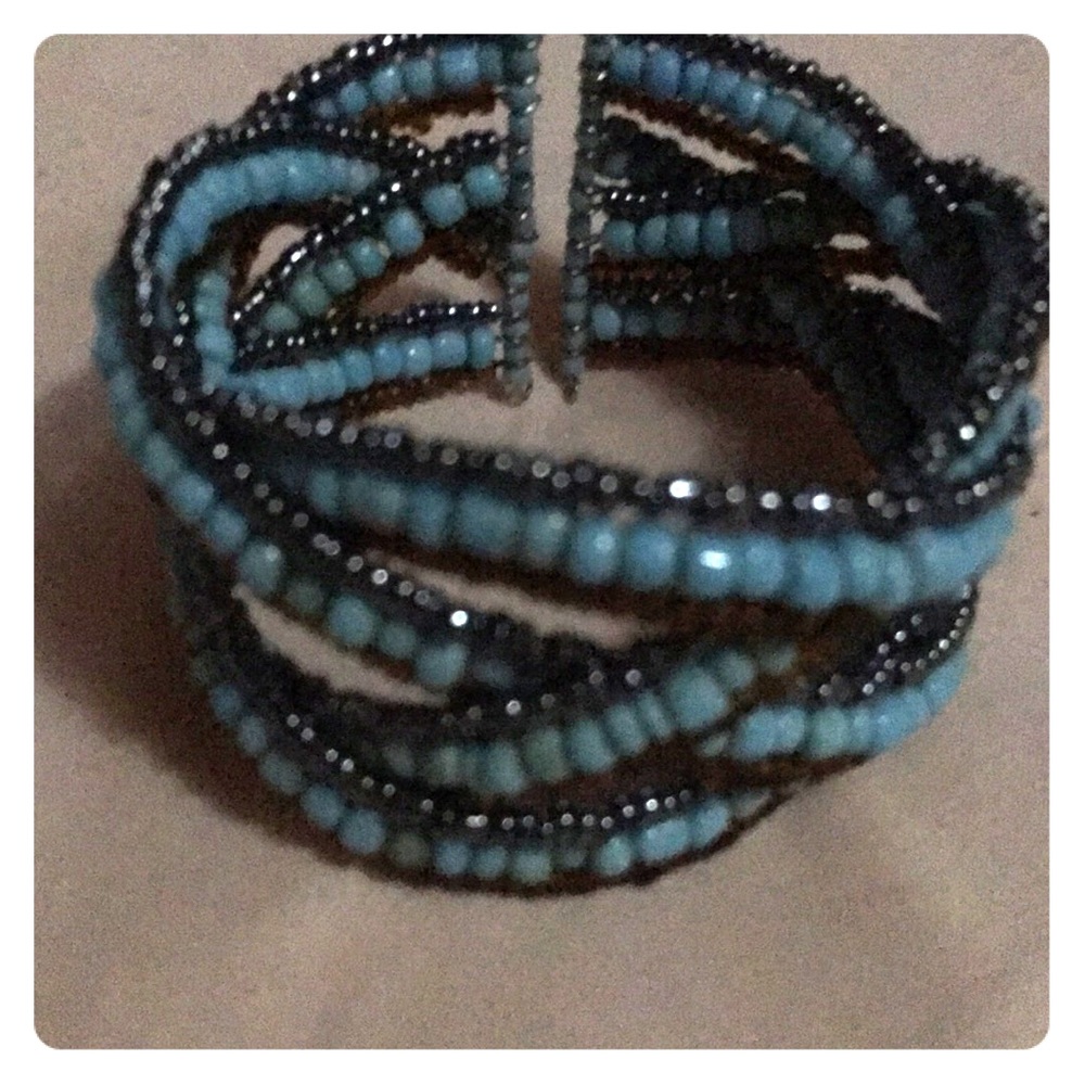 Bracelets galore! 💋